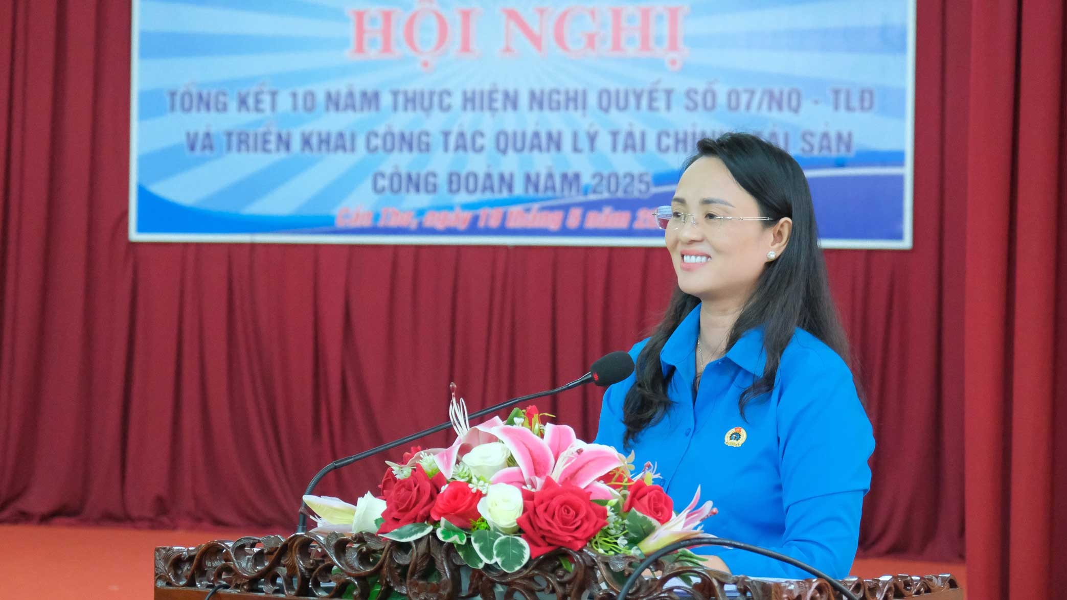 Chủ tịch LĐLĐ TP Cần Thơ Lê Thị Sương Mai phát biểu. Ảnh: Mỹ Ly