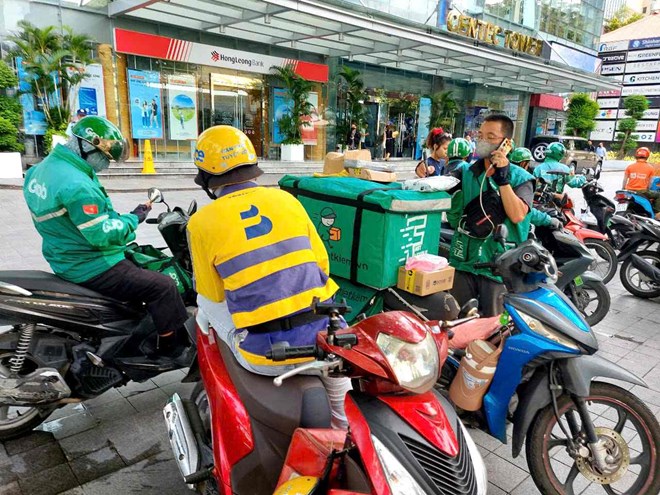 TPHCM chuyển xe máy công nghệ sang điện, tài xế ủng hộ, nhưng còn nhiều trăn trở