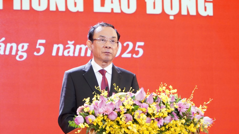 Uy vien Bo Chinh tri, Bi thu Thanh uy TPHCM Nguyen Van Nen phat bieu tai buoi le. Anh: Minh Tam