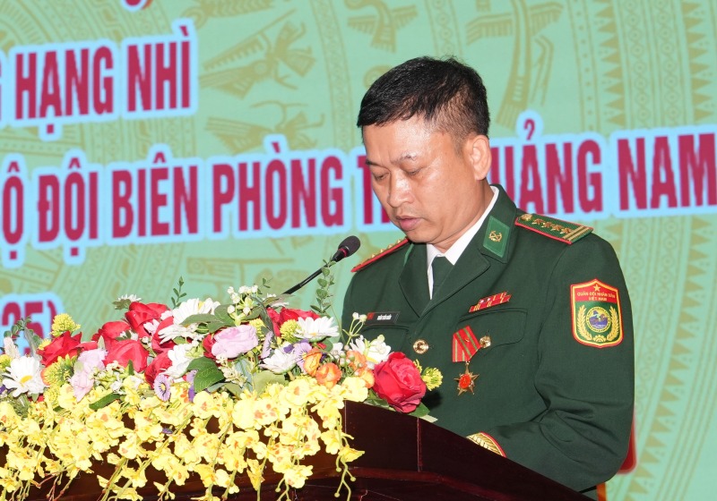 Đại tá Trần Tiến Hiền – Chỉ huy trưởng BĐBP tỉnh Quảng Nam phát biểu tại buổi lễ kỷ niệm. Ảnh: Trường An 