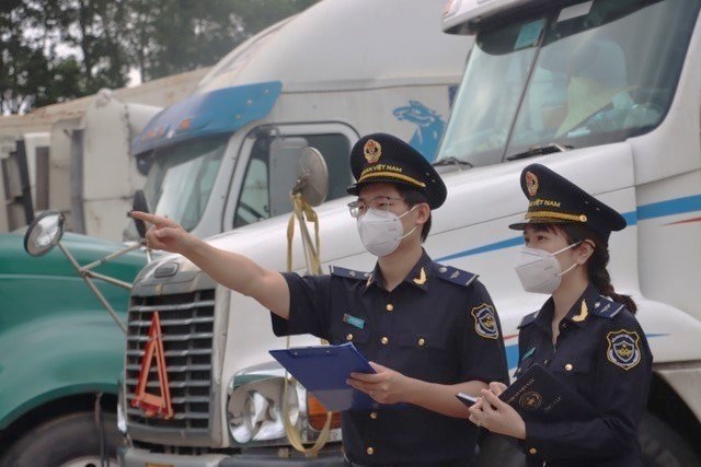Customs launch a peak period of control of import-export goods at risk of fraud. Photo: Customs Department