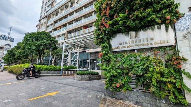 Khám xét nơi ở của Hoa hậu Nguyễn Thúc Thùy Tiên tại TPHCM liên quan vụ kẹo rau củ Kera