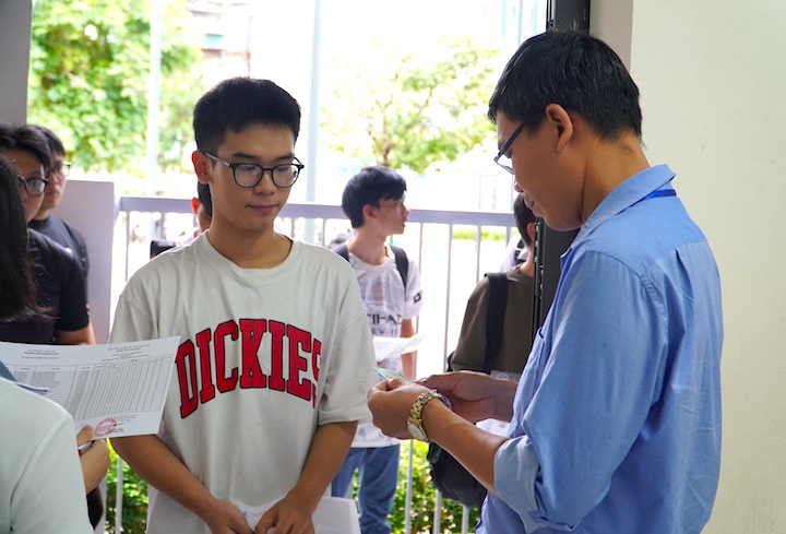 From July 29 to 5:00 p.m. on August 5, 2025, candidates must pay the admission fee according to the number of admission wishes in the form of online admission according to the instructions of the Ministry of Education and Training. Photo: Van Trang