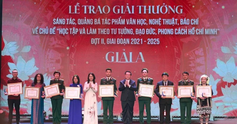 Lễ Trao Giải Thưởng Ấn Tượng: 269 Tác Phẩm Về Bác Hồ Đạt Giải!