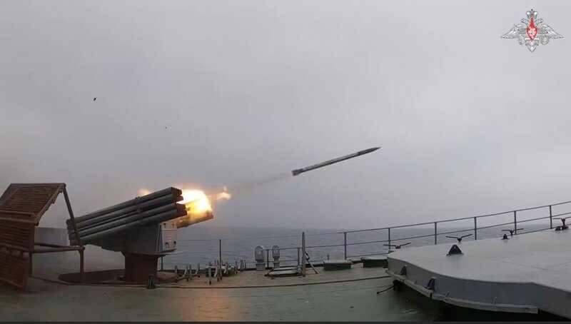 Peresvet de Rusia anfibio. Foto: Corte del video del Ministerio de Defensa