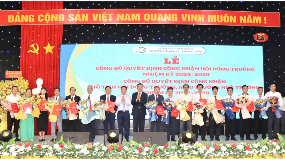 Kien Giang University has 7,000 students studying in 26 training majors. Photo: Ngoc Mai