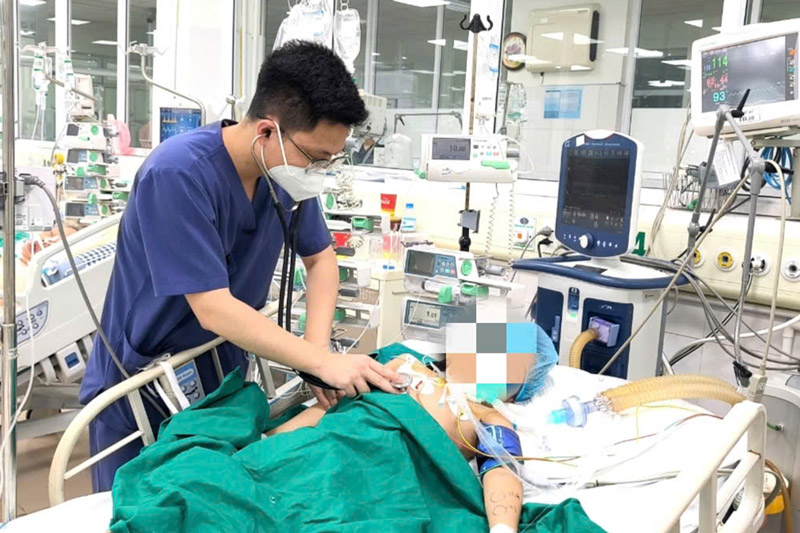 Niña de 7 años en estado critico por inflamacion de la clavicula tras una lesion leve