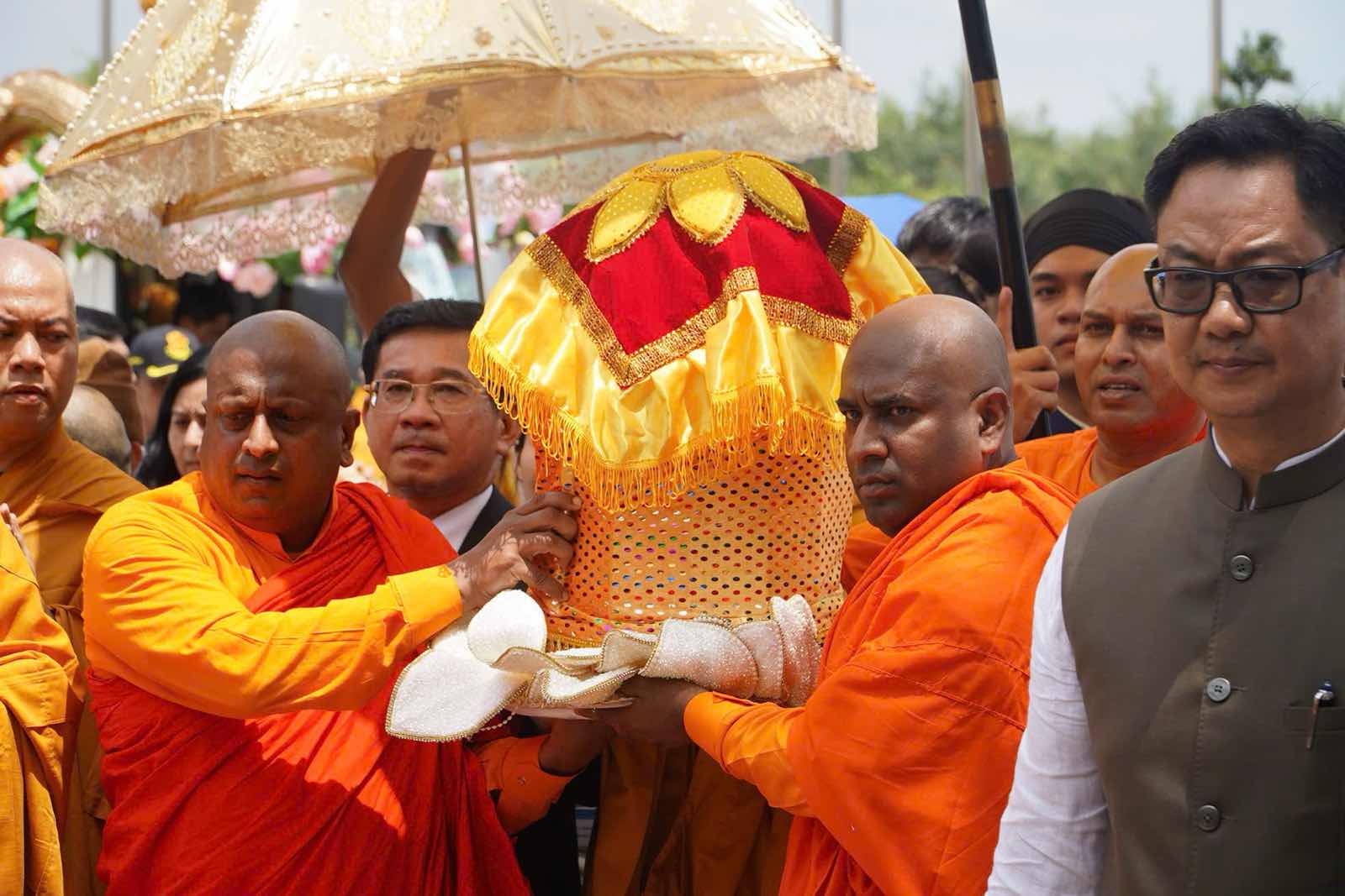 Clip de la recepcion de la Beneficencia del Buda de la Cancion de Maui en la ciudad de Hubei