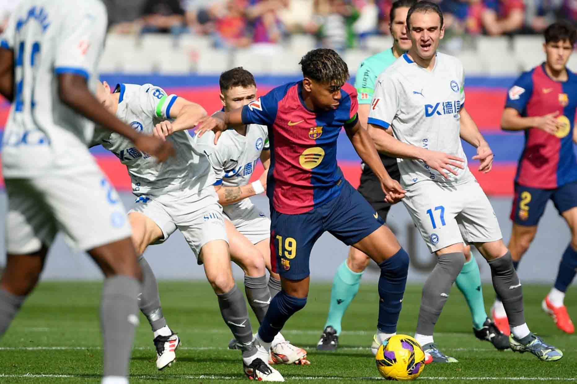Yamal co nhung diem giong Messi nhung van co nhung net dac trung rieng cua minh. Anh: AFP