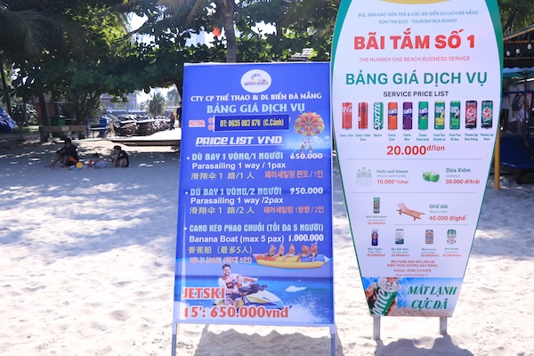 Bang gia cac mon the thao nuoc o bien Da Nang. Anh: Hue Man