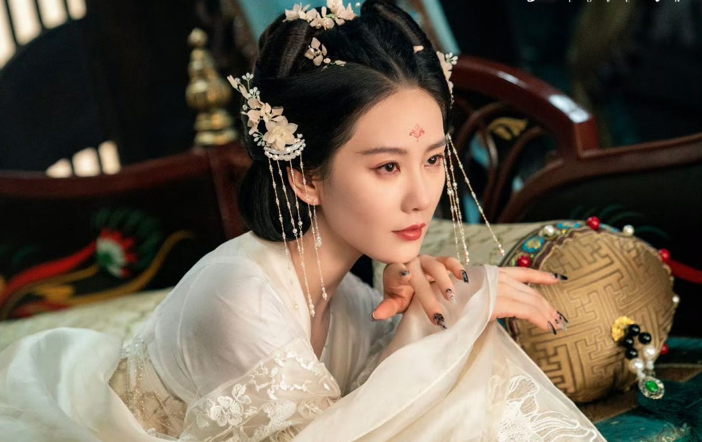 Liu Shishi plays in Hoai Thuy Truc Dinh. Photo: VieON.