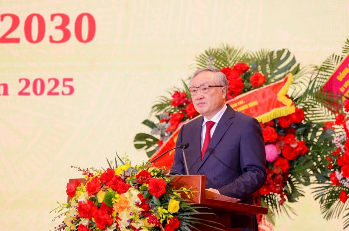 Đồng chí Nguyễn Hòa Bình - Ủy viên Bộ Chính trị, Phó Bí thư thường trực Đảng ủy Chính phủ, Phó Thủ tướng thường trực Chính phủ - phát biểu chỉ đạo tại Đại hội. Ảnh: BIDV