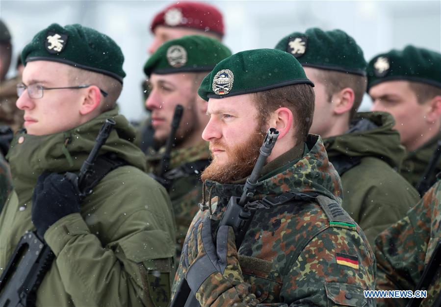 Quan doi Duc trong mot buoi le tuong nho o Rukla (Lithuania) vao ngay 4.2.2019. Anh: Xinhua