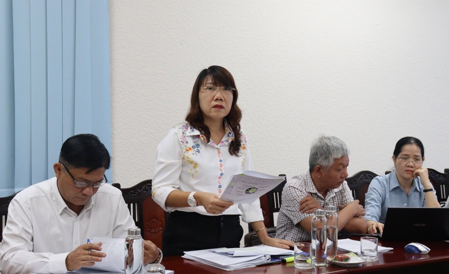 Dai dien So Khoa hoc va Cong nghe trinh bay du thao noi dung De an ve thuc hien dot pha phat trien khoa hoc, cong nghe, doi moi sang tao tren dia ban tinh giai doan 2025 - 2030. Anh: Cong TTDT Long An