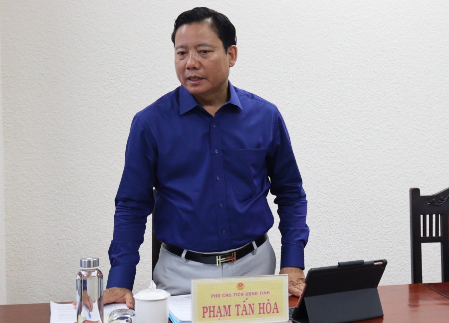 Pho Chu tich UBND tinh Long An Pham Tan Hoa phat bieu tai cuoc hop. Anh: Cong TTDT Long An