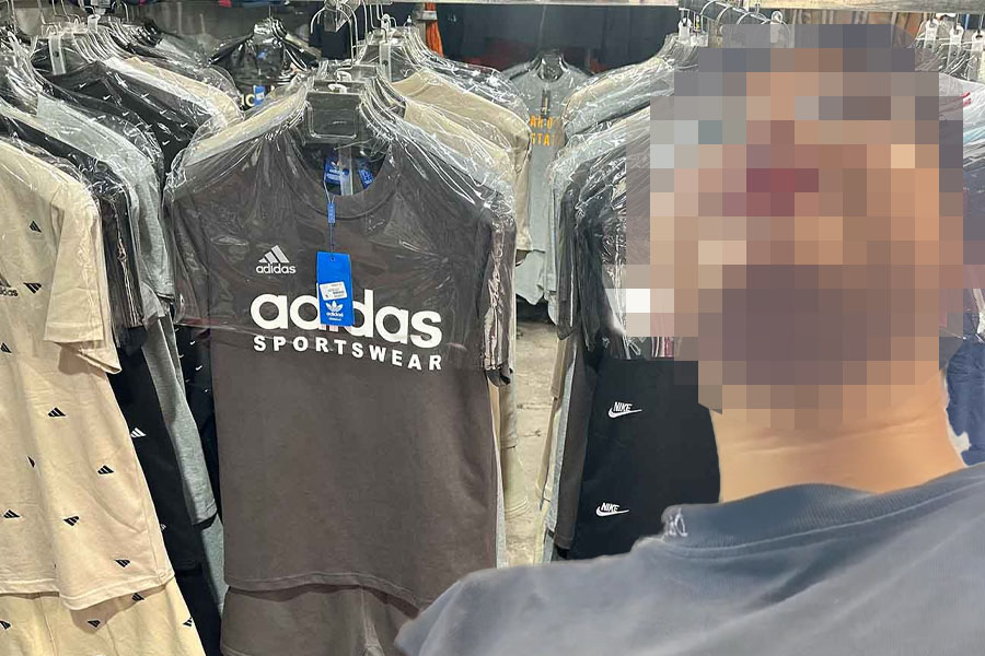 En el medio del centro de inspeccion, los bienes falsos y los bienes falsos aun son desenfrenados en Ninh Hiep Market