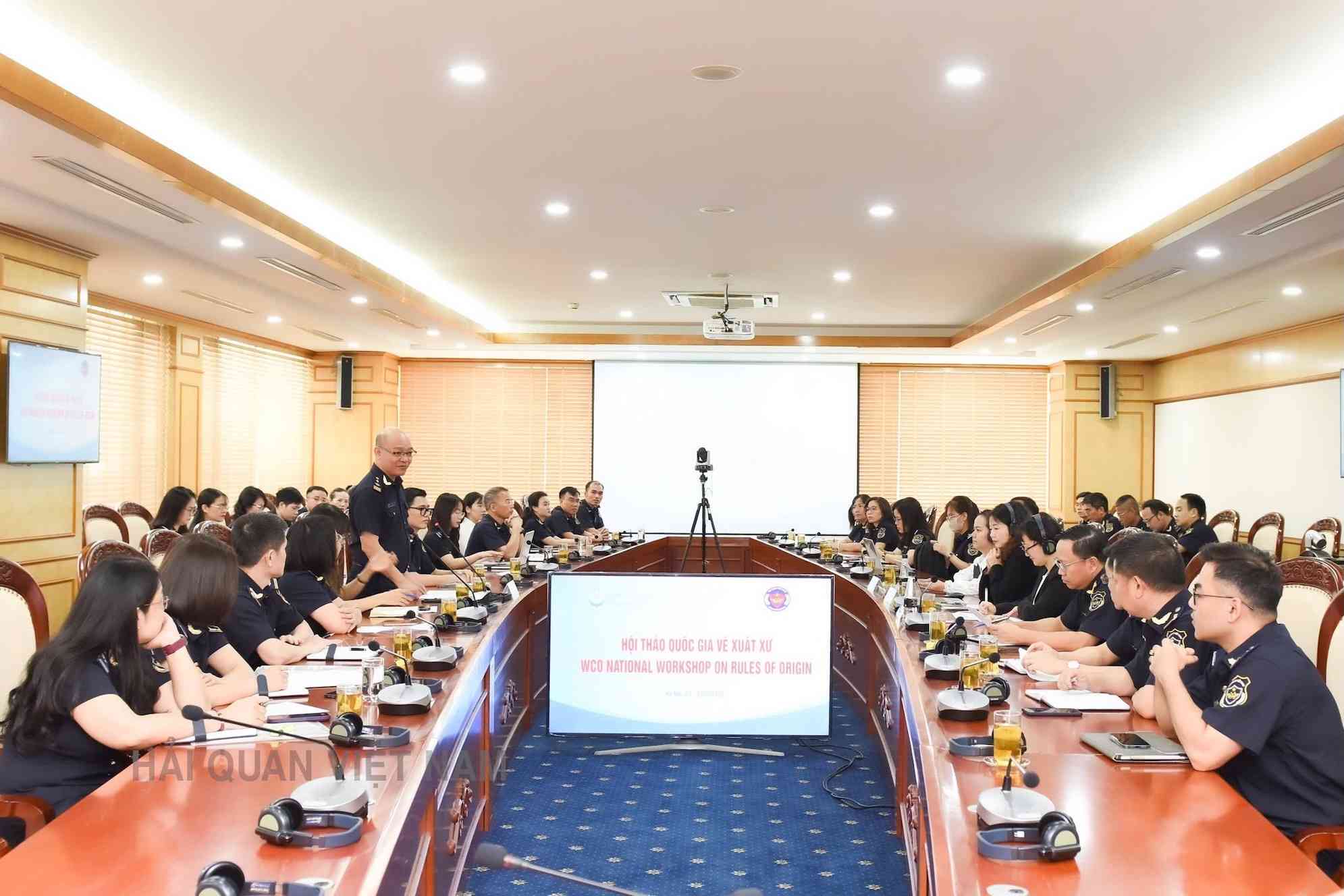 The National Workshop on the Origin Regulations aims to improve the capacity of Vietnam Customs in applying, inspecting and determining the origin regulations for goods. Photo: Customs Department