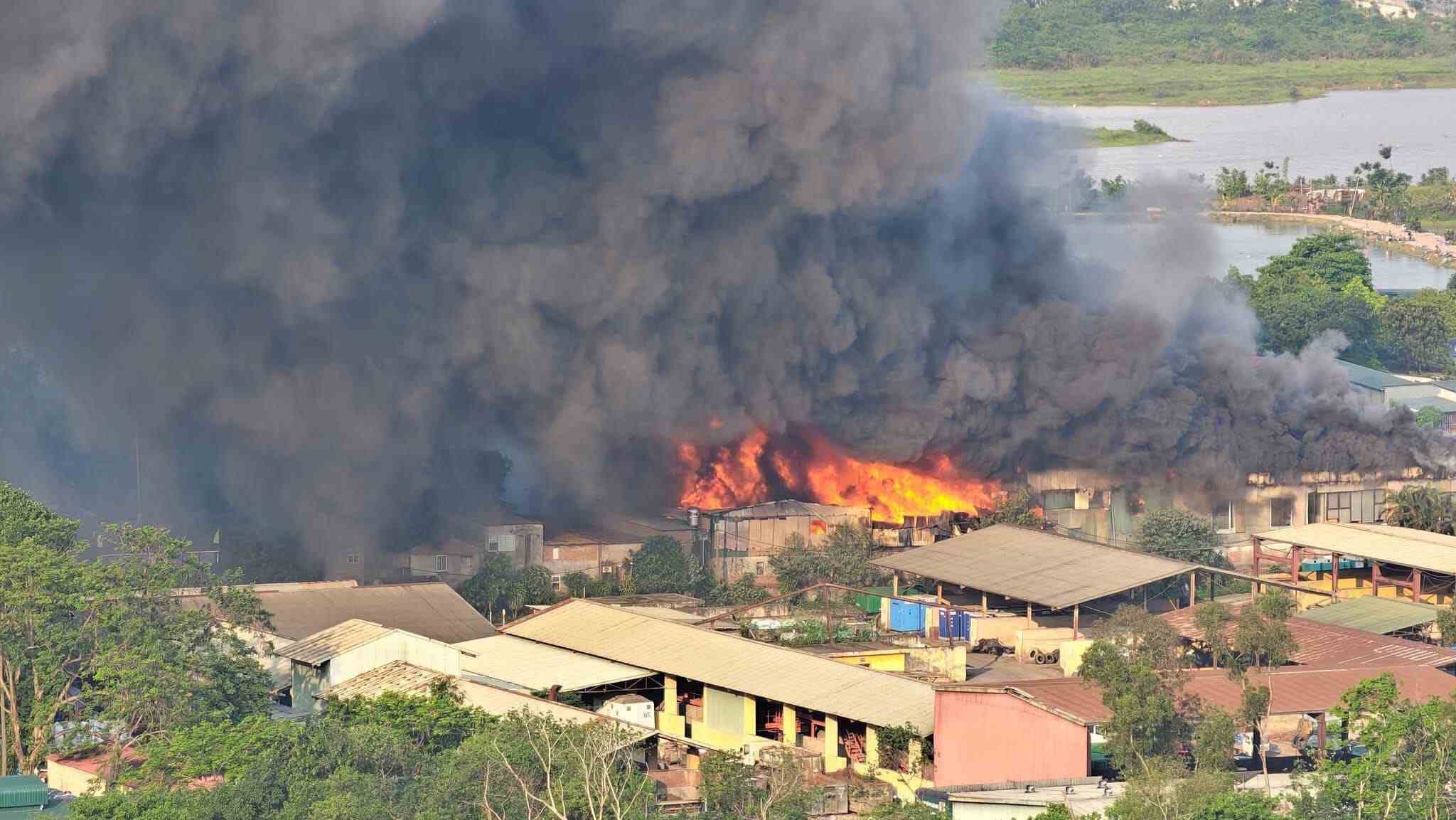 Decree 106/2025/ND-CP stipulates that the maximum fine for individuals in the fields of fire prevention, fire fighting and rescue is 50 million VND. Photo: Bao Le.