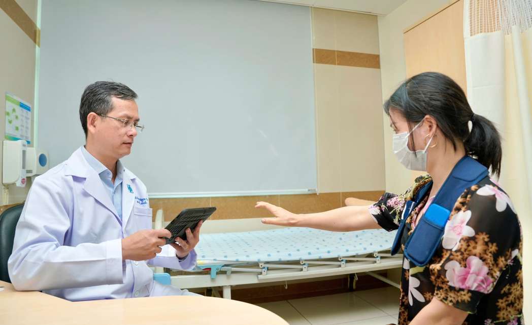 Drugs to treat Myasthenia gravis, patients must take them regularly. Photo: Provided by the patient