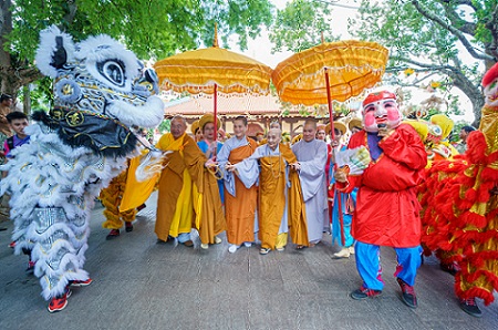 Ni truong Thich Nu Dieu Nghia khi con tai the trong le via Ba. Anh: Sun World Ba Den Mountain