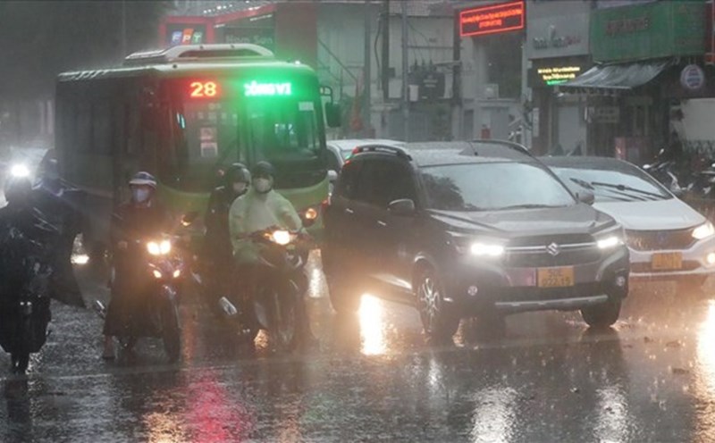 El norte esta a punto de llover mucho, advierte donde hay puntos de referencia de 250 mm