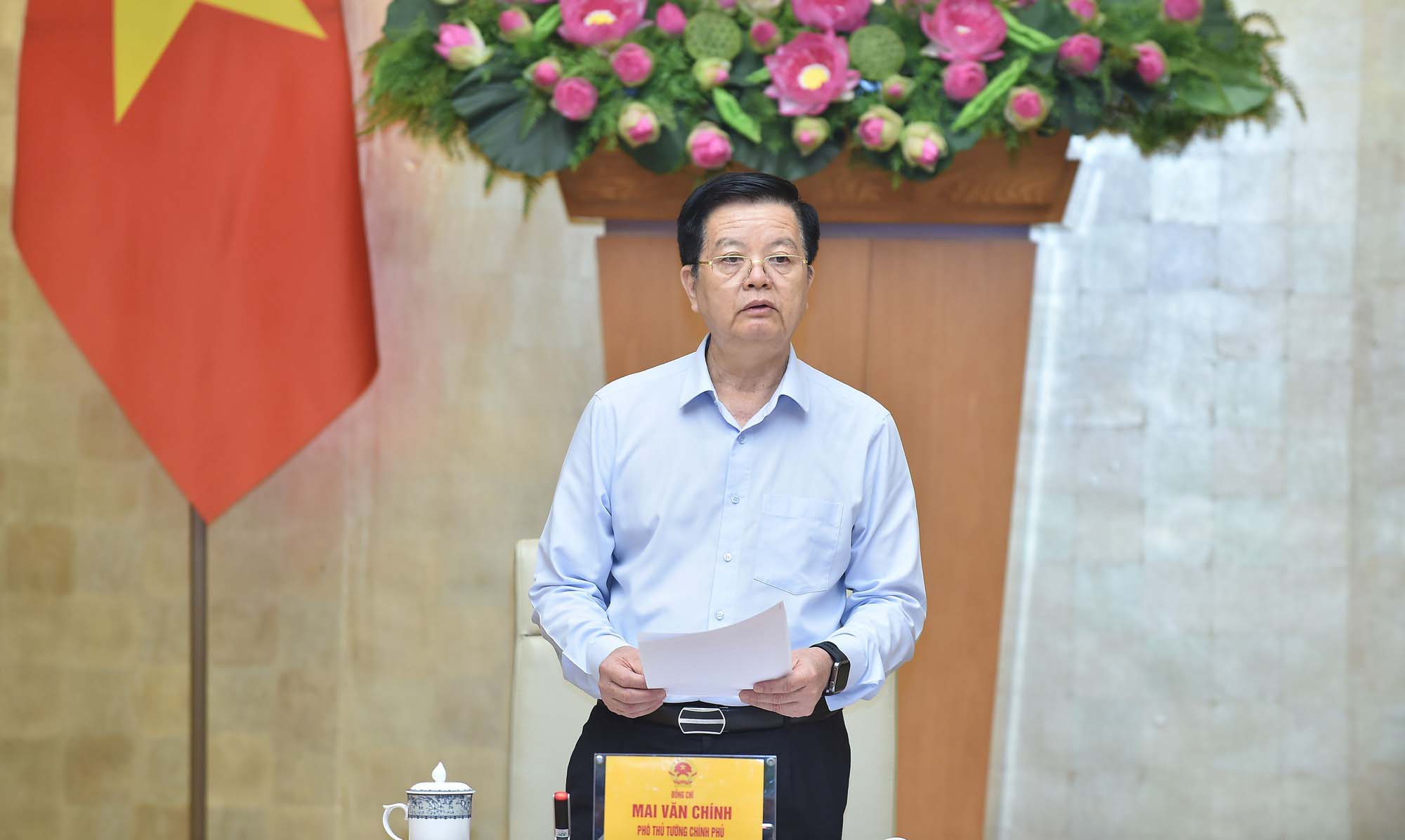 Member of the Party Central Committee, Deputy Prime Minister Mai Van Chinh said that in principle, decentralization and delegation of power must be clear, synchronous, avoid overlap, and ensure effectiveness and efficiency. Photo: VGP/Giang Thanh