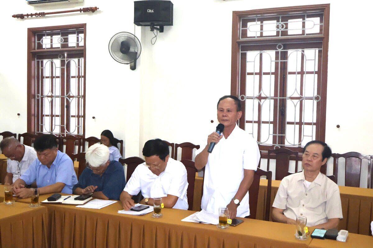 Đại biểu tham gia góp ý. Ảnh: Cổng TTĐT tỉnh Hải Dương  