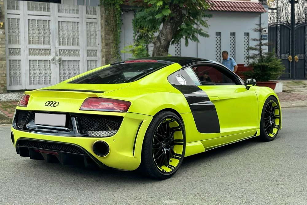 El superdeportivo Audi R8 2007 llamo la atencion cuando se vendio por mas de 2 mil millones. Foto: Nguyen Tien