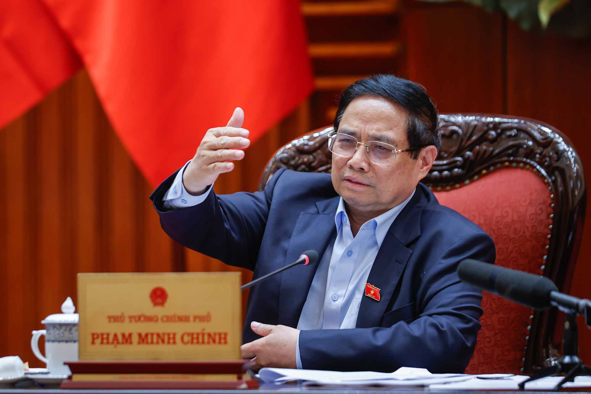 Politburo member and Prime Minister Pham Minh Chinh said that the Lao Cai - Hanoi - Hai Phong railway line will start construction at the end of this year. Photo: VGP/Nhat Bac