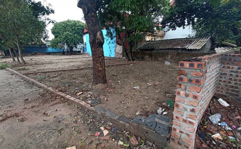 The segment of subdivided land in Hanoi is of interest to many investors. Photo: Thu Giang