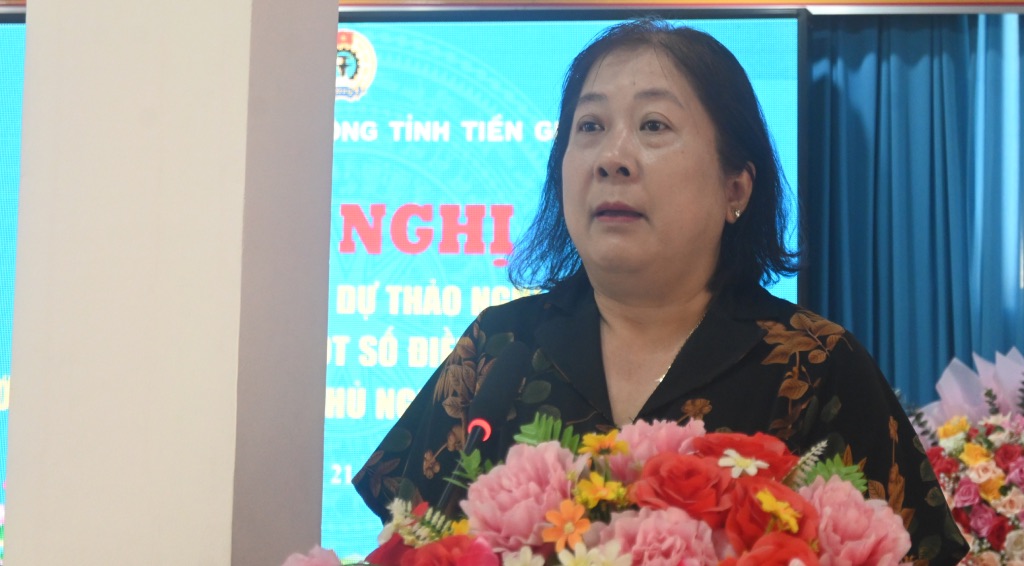 Bà Nguyễn Thị Kiều Tiên – Phó Chủ tịch Hội Liên hiệp Phụ nữ tỉnh Tiền Giang - phát biểu tại hội nghị. Ảnh: Thành Nhân