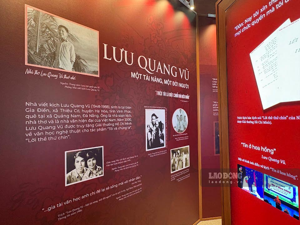 Mot goc trung bay hinh anh, tu lieu ca nhan cua nha bien kich Luu Quang Vu. Anh: Y Yen