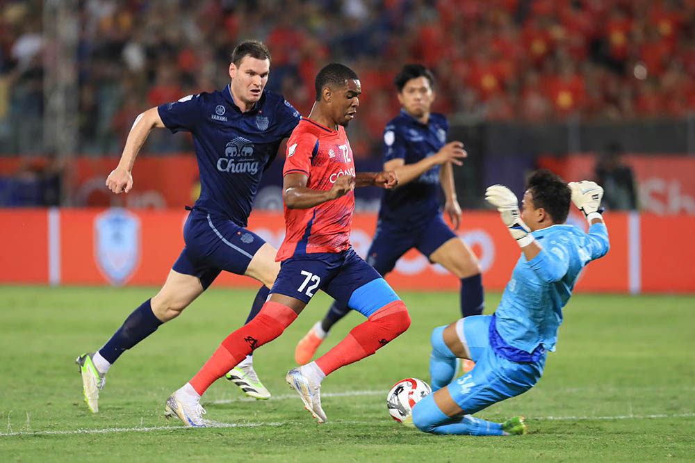 The second leg of the final between Buriram United vs Hanoi Police promises to be very exciting. Photo: Minh Dan