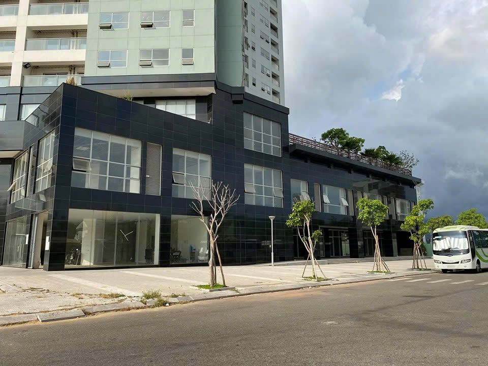 Da Nang suspendio temporalmente 37 trabajos de corey debido a violaciones de prevencion y lucha contra incendios. Foto: Da Nang City Police