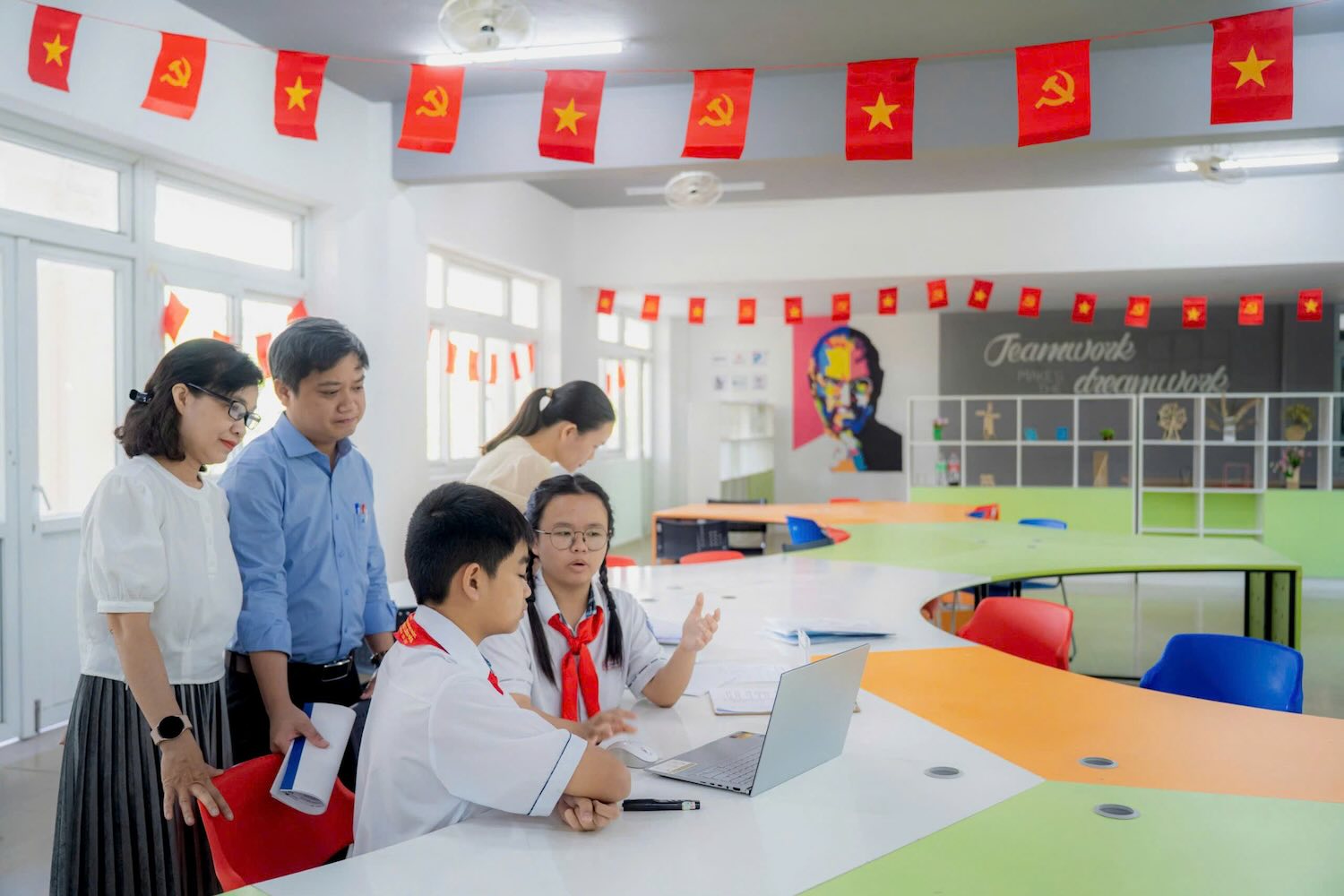 Students participating in the contest. Photo: Q.An