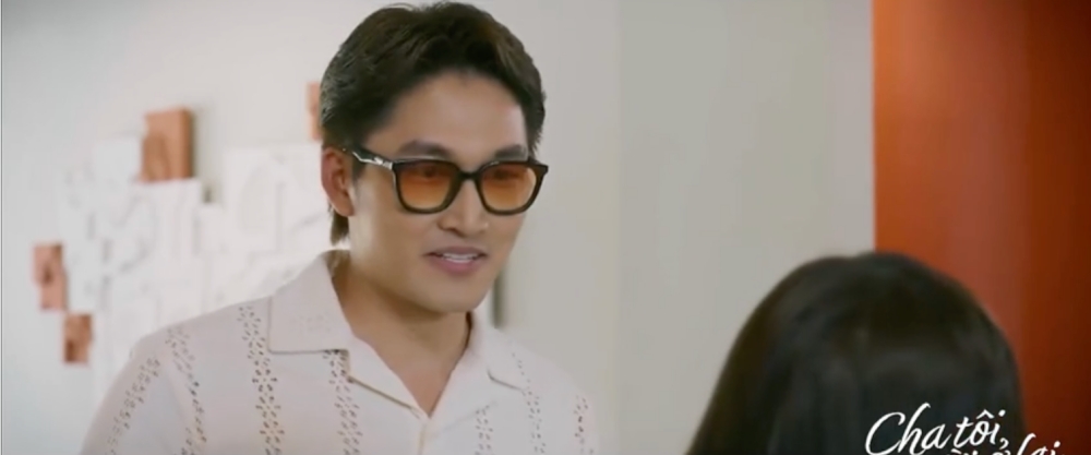 Dinh Tu xuat hien trong phim “Cha toi, nguoi o lai“. Anh: VFC