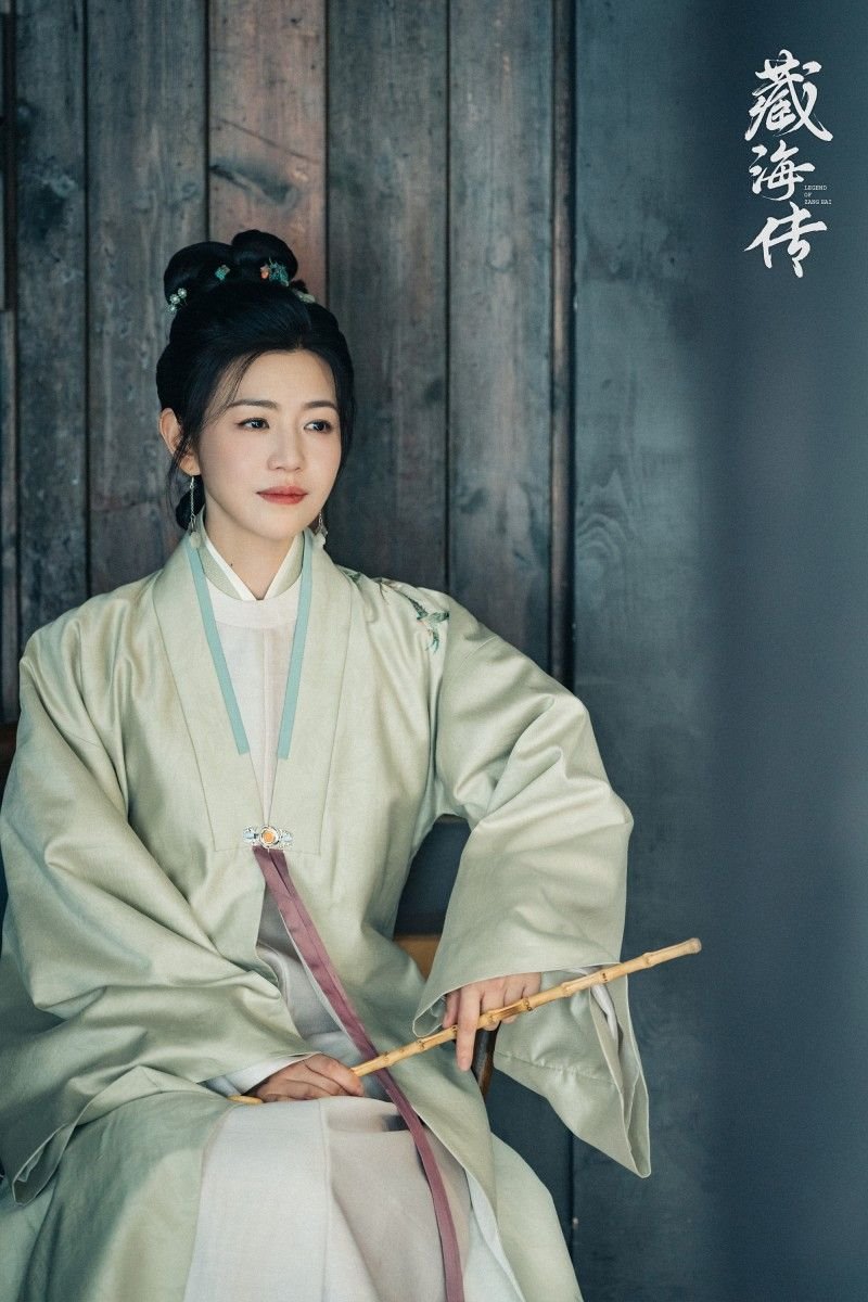 Tran Nghien Hy dong vai me cua Tieu Chien trong “Tang Hai truyen“. Anh: Nha san xuat phim “Tang Hai truyen”