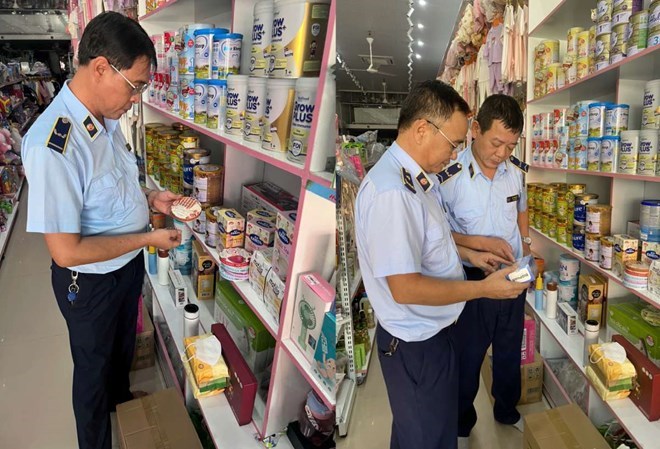 Funciones de inspeccion de alimentos. Foto: Administracion de la provincia tailandesa de Binh