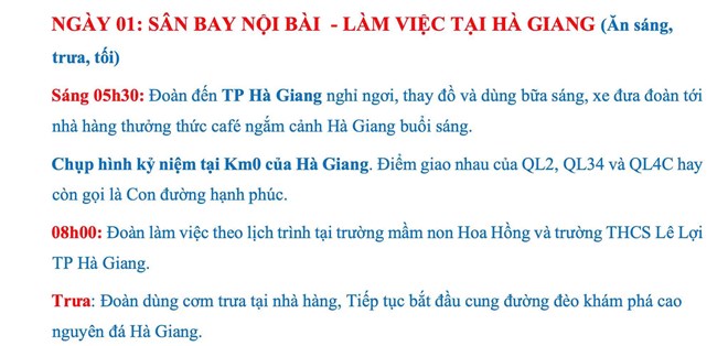 Part of the plan of the Department of Education and Training of Vinh Cuu district (Dong Nai) to Ha Giang to learn digital transformation experience. Photo: HAC
