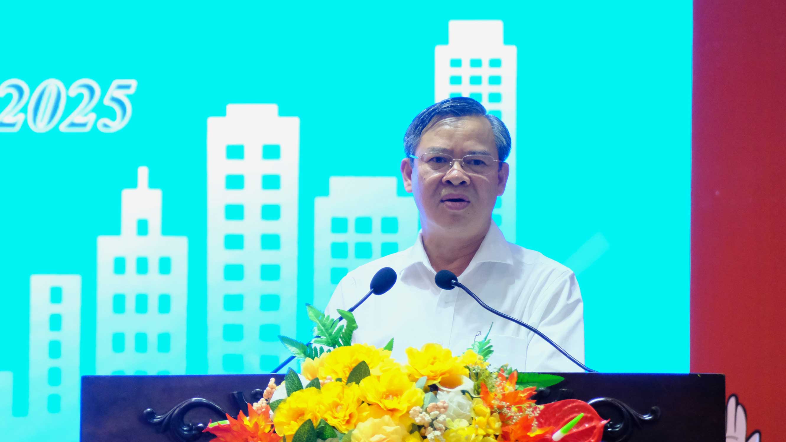 Ông Trương Cảnh Tuyên - Phó Bí thư Thành ủy, Chủ tịch UBND TP Cần Thơ - phát biểu. Ảnh: Mỹ Ly
