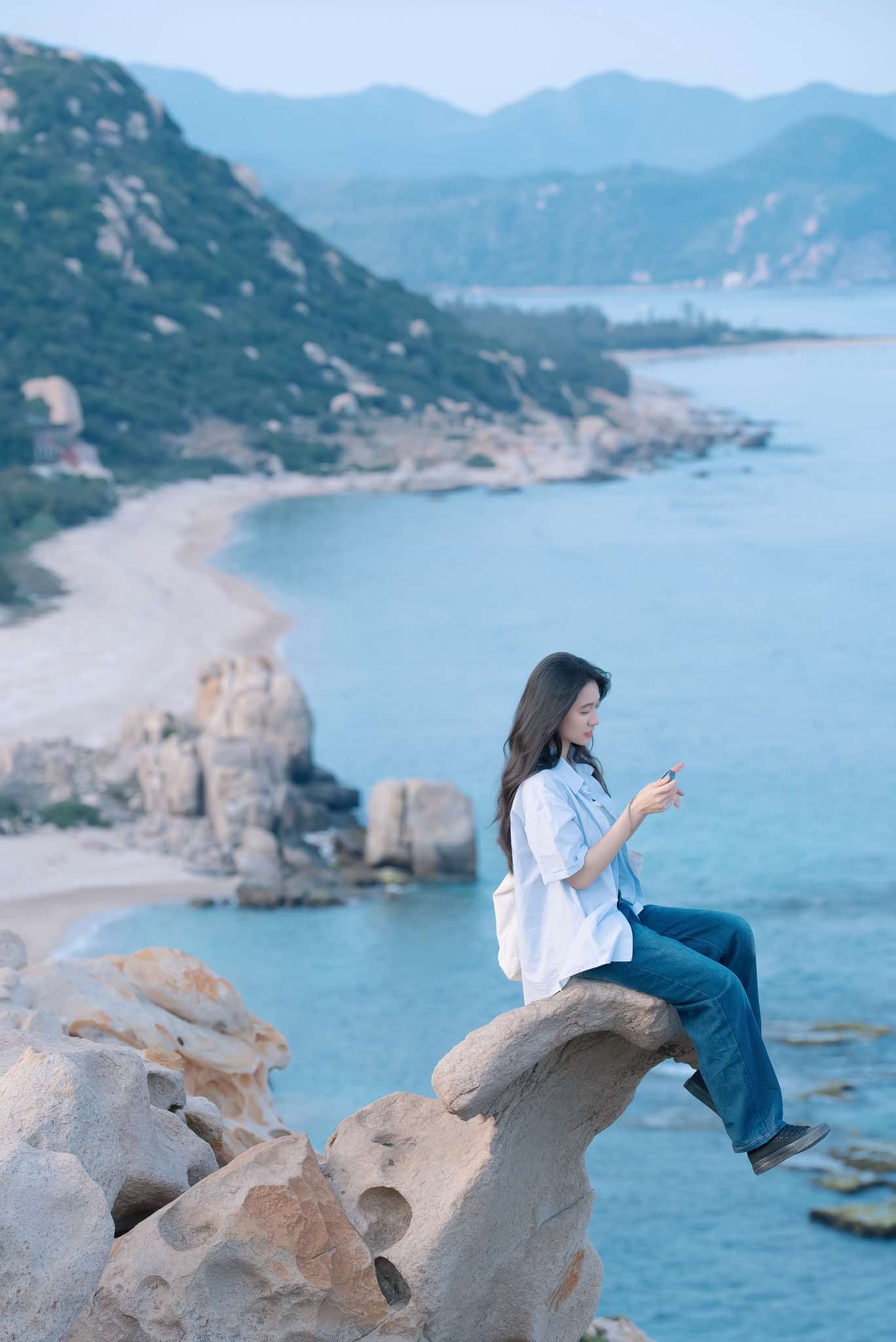 Muchos destinos turísticos atractivos cerca de la playa de My Hoa. Foto: Tran My Duyen