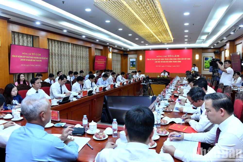 Quang cảnh buổi làm việc. Ảnh: Đăng Khoa/Báo Nhân Dân