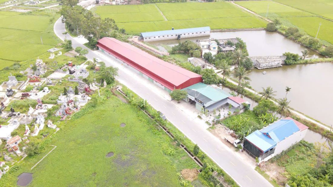 Toàn cảnh công trình vi phạm nhìn từ trên cao. Ảnh: Trung Du