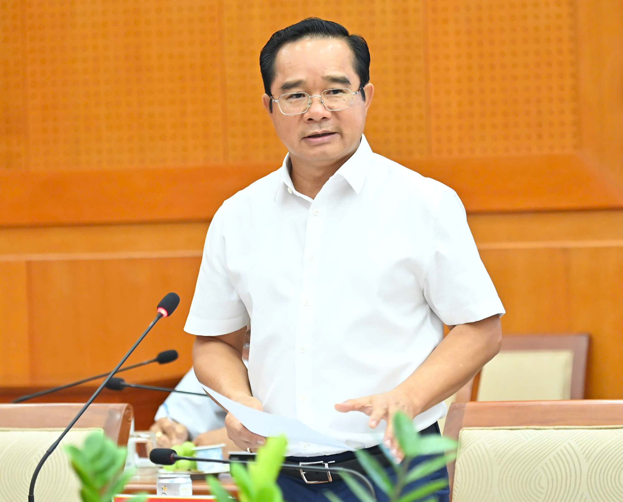Chủ tịch UBND TPHCM Nguyễn Văn Được phát biểu. Ảnh: VIỆT DŨNG
