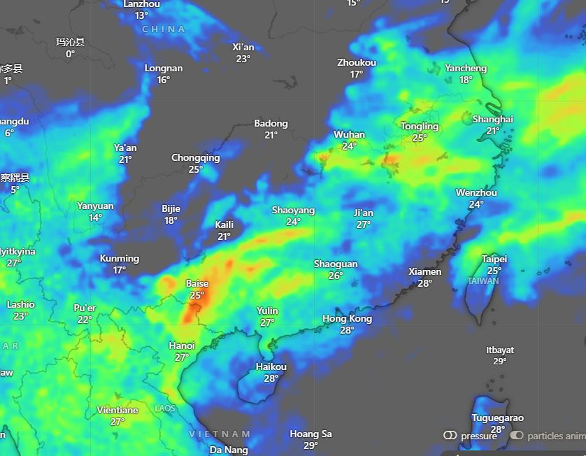 Pronostico fuertes lluvias en muchas provincias de China y el norte de Vietnam el 23-24.5.2025. Foto: Windy.com