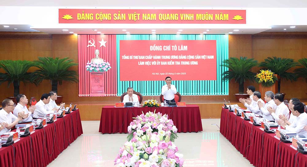 Quang cảnh buổi làm việc với Ủy ban Kiểm tra Trung ương. Ảnh: TTXVN