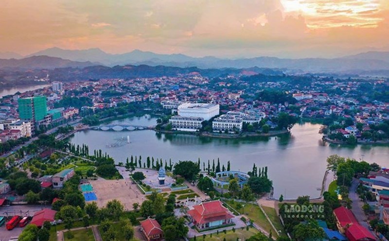 It is expected that after the arrangement, Lao Cai province will apply the minimum wage in 3 regions. Photo: Van Duc