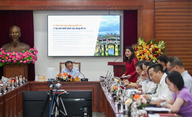 Hoi thao toan quoc ban giai phap day manh hoi nhap quoc te ve van hoa dien ra truc tiep tai tru so Bo VHTTDL (Ha Noi) va truc tuyen den cac diem cau o cac tinh, thanh tren ca nuoc. Anh: Bo VHTTDL