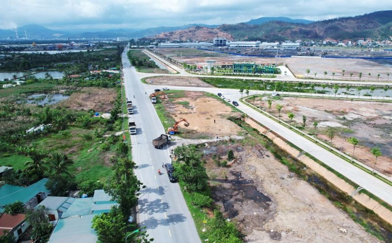 Provincial Road 338 is currently located in the Quang Yen Coastal Economic Zone. Photo: Quang Ninh Provincial Media Center