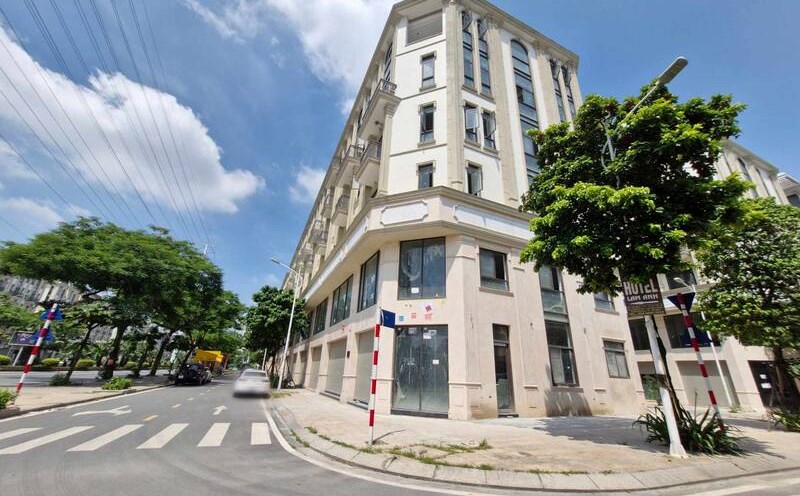 The price of townhouses and villas in Hanoi continued to increase by 5-10% in the last quarter. Photo: Thu Giang